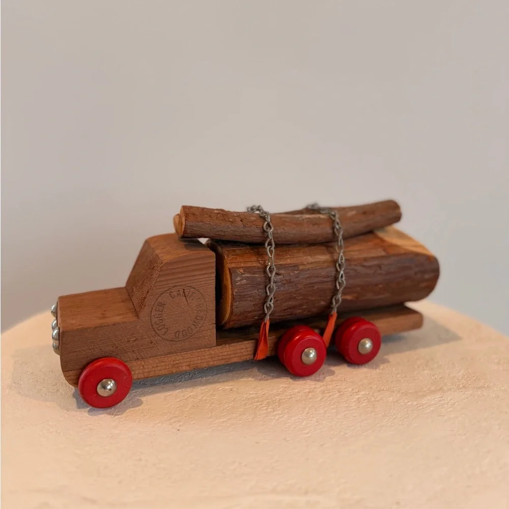 VINTAGE HANDMADE CALIFORNIA REDWOOD LOGGING LOGO TRUCK‎ WOODEN TOY SOUVENIR
